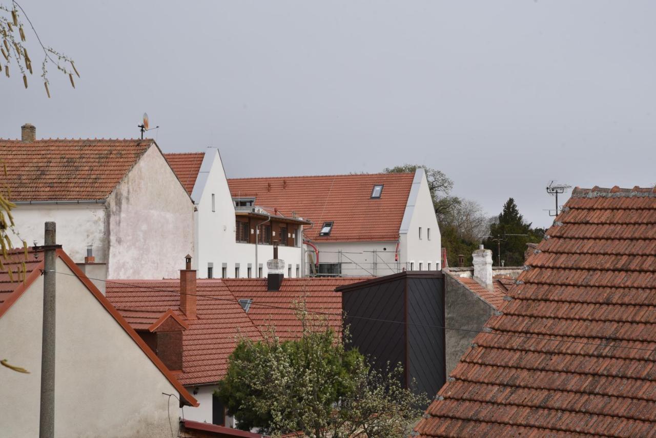 Apartman S Klavirem Lednice Buitenkant foto